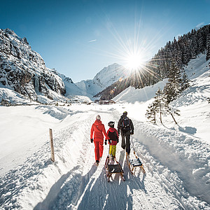 Winterspaß in der Rodelarena im Stubaital