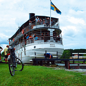 Flussdampfer auf dem Göta Kanal