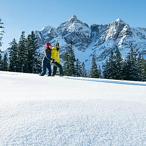 Winterwandern im Stubai-Tal in Tirol