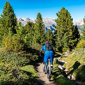 Mit dem E-Mountainbike in den Bergen unterwegs
