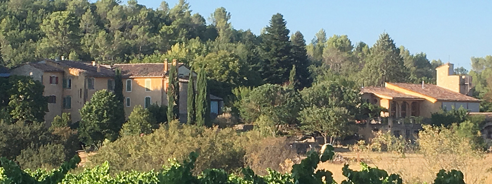 Romantischer Weiler in der Provence
