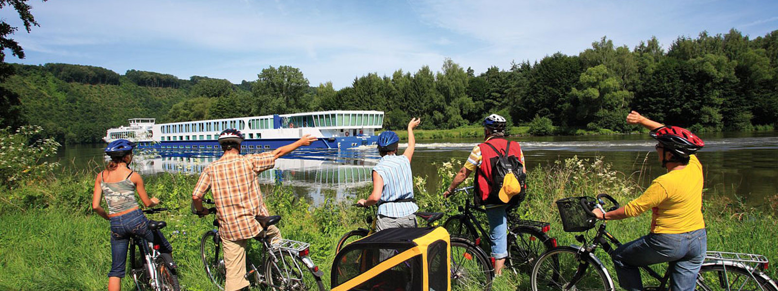 Radler am Mainradwege machen eine Pause