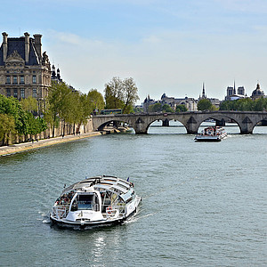 Boot in Paris