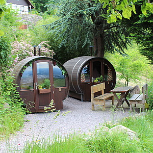 Romantik im Weinfass