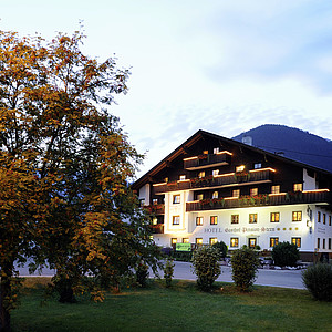 Landhotel im Herbst