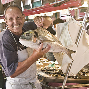 Nino Zane, Fischverkäufer