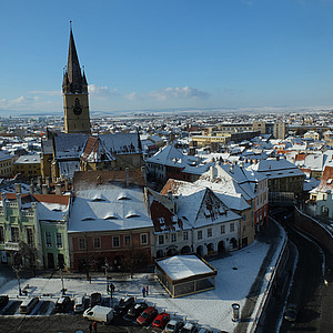 Sibiu, Blick auf Kleinen Ring und Stadtpfarrkirche