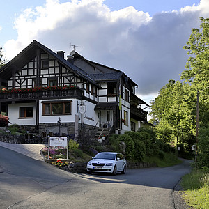 NRW - Sauerland - Landidyll Landhaus Liesetal - Außenansicht 1